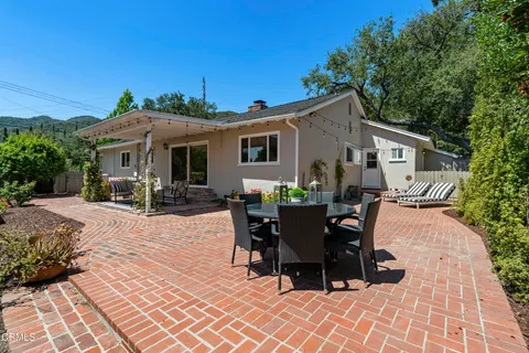 $1,899,000 | 3900 Ferntree Place, Glendale, CA 91214