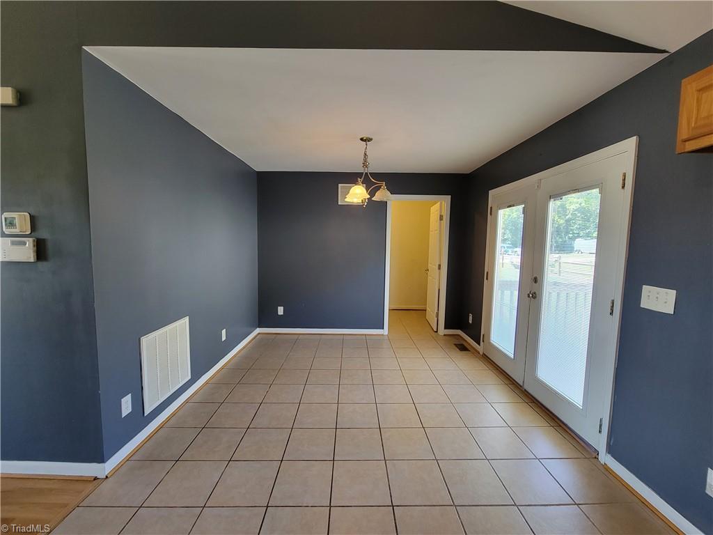 5401 Leighann Road Browns Summit, NC 27214 - Photo 12 of 32 Gallery Image 12