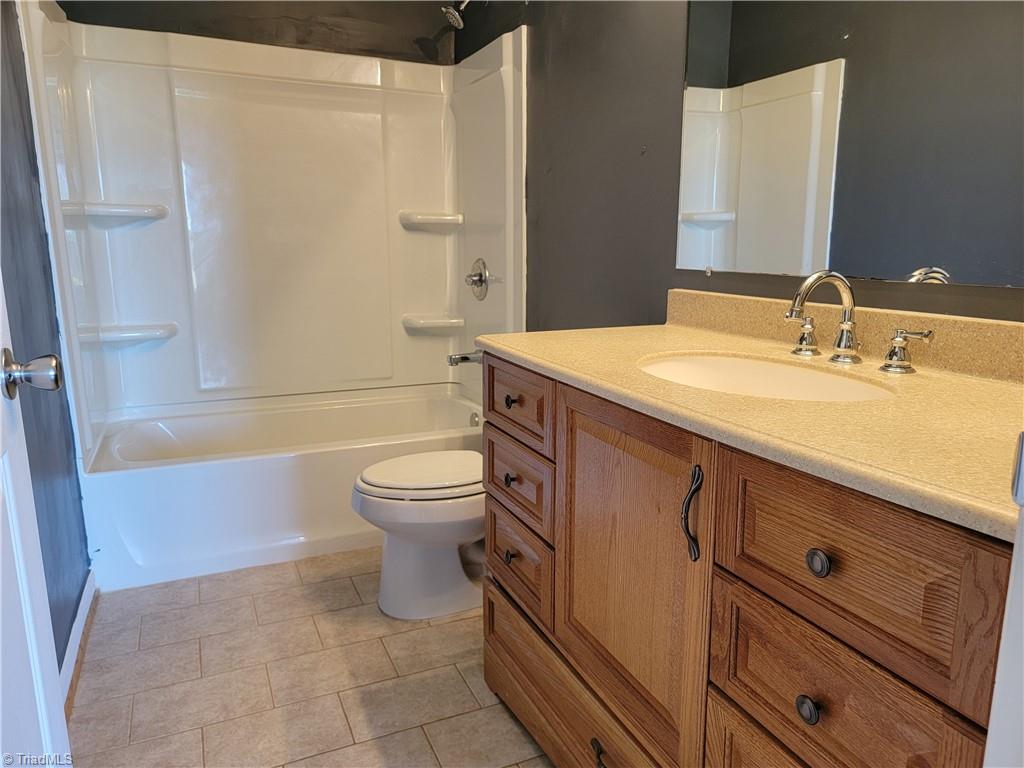 5401 Leighann Road Browns Summit, NC 27214 - Photo 17 of 32 Gallery Image 17