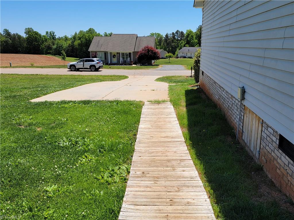 5401 Leighann Road Browns Summit, NC 27214 - Photo 27 of 32 Gallery Image 27