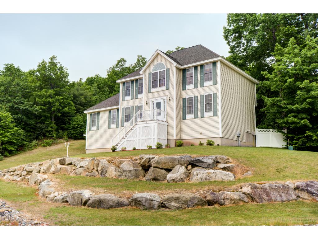 32 Autumn Woods Road Salem, NH 03079 - Photo 2 of 30