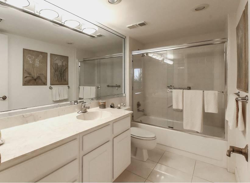 7754 Lakeside Boulevard, Unit 474 Boca Raton, FL 33434 - Photo 8 of 11 LakewoodMasterBath