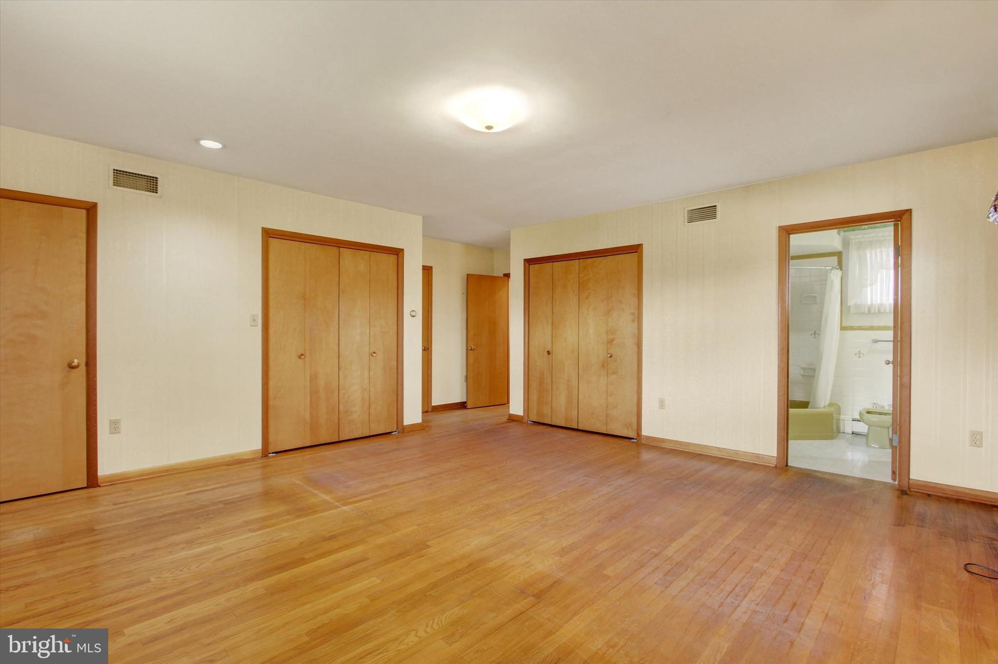 241 Charles Street Hanover, PA 17331 - Photo 19 of 40