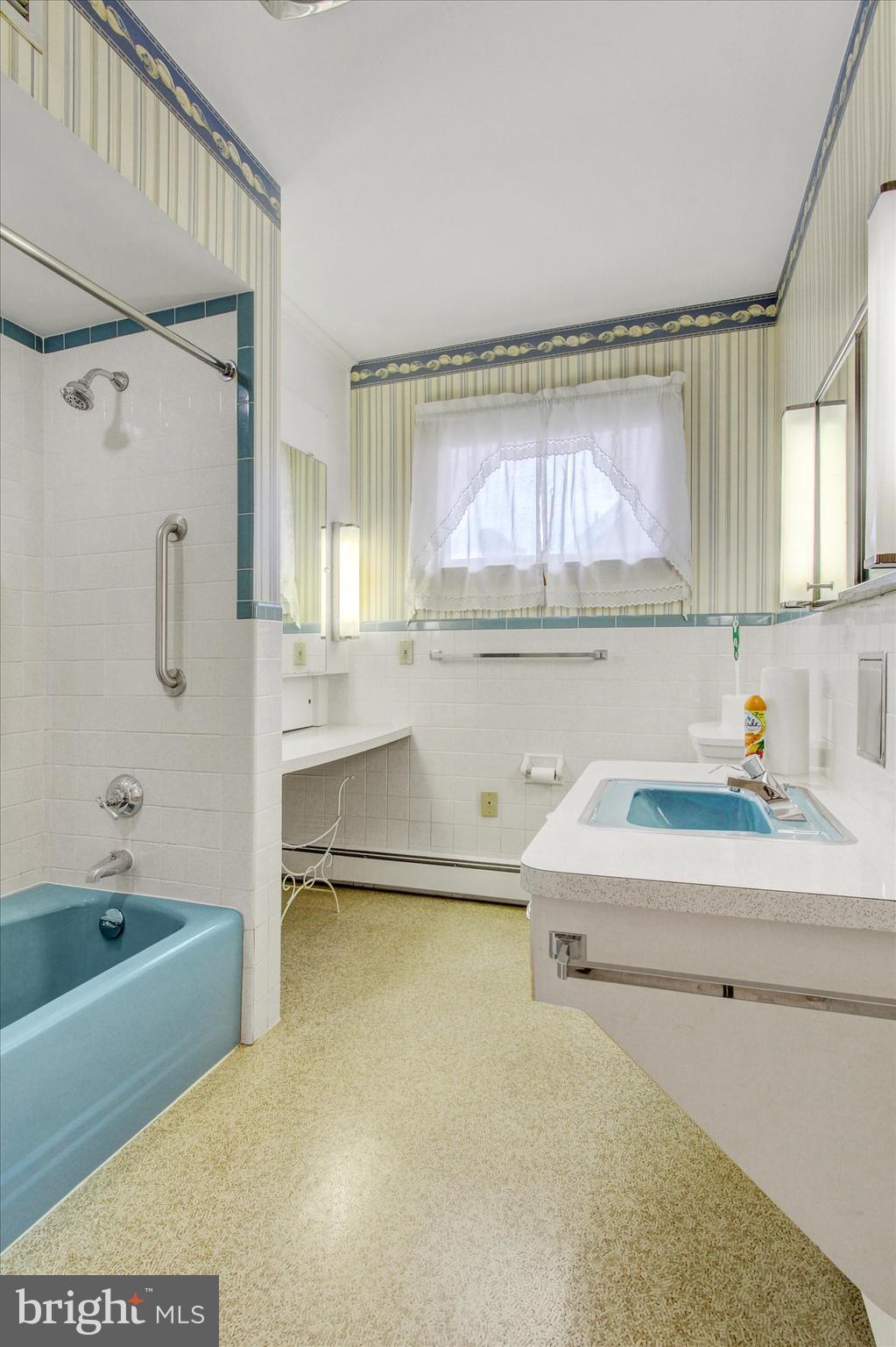 241 Charles Street Hanover, PA 17331 - Photo 24 of 40