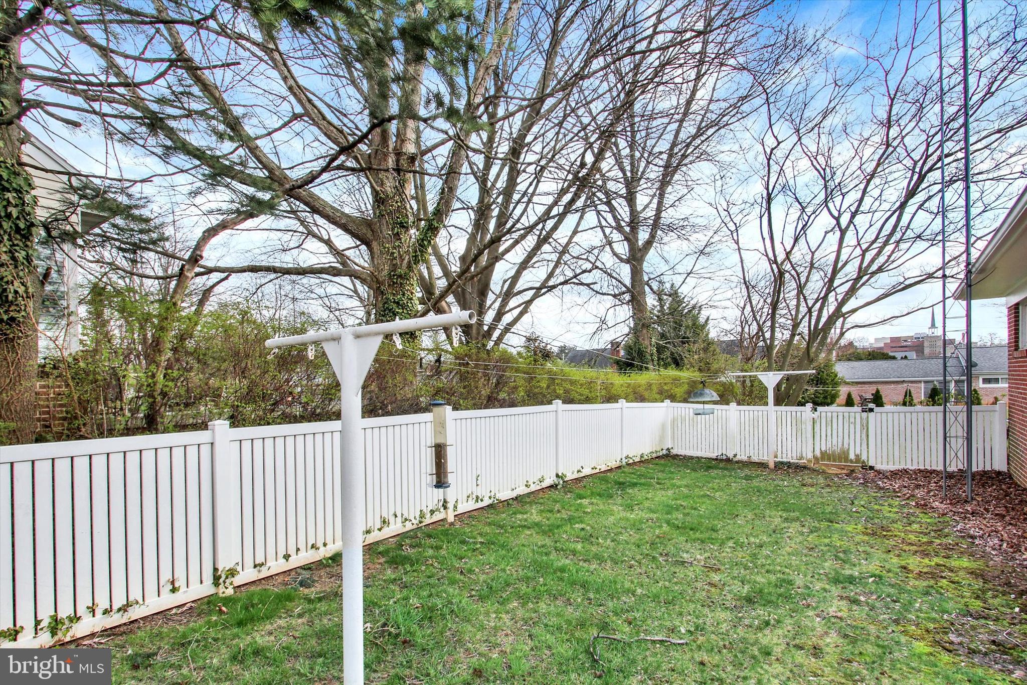 241 Charles Street Hanover, PA 17331 - Photo 35 of 40