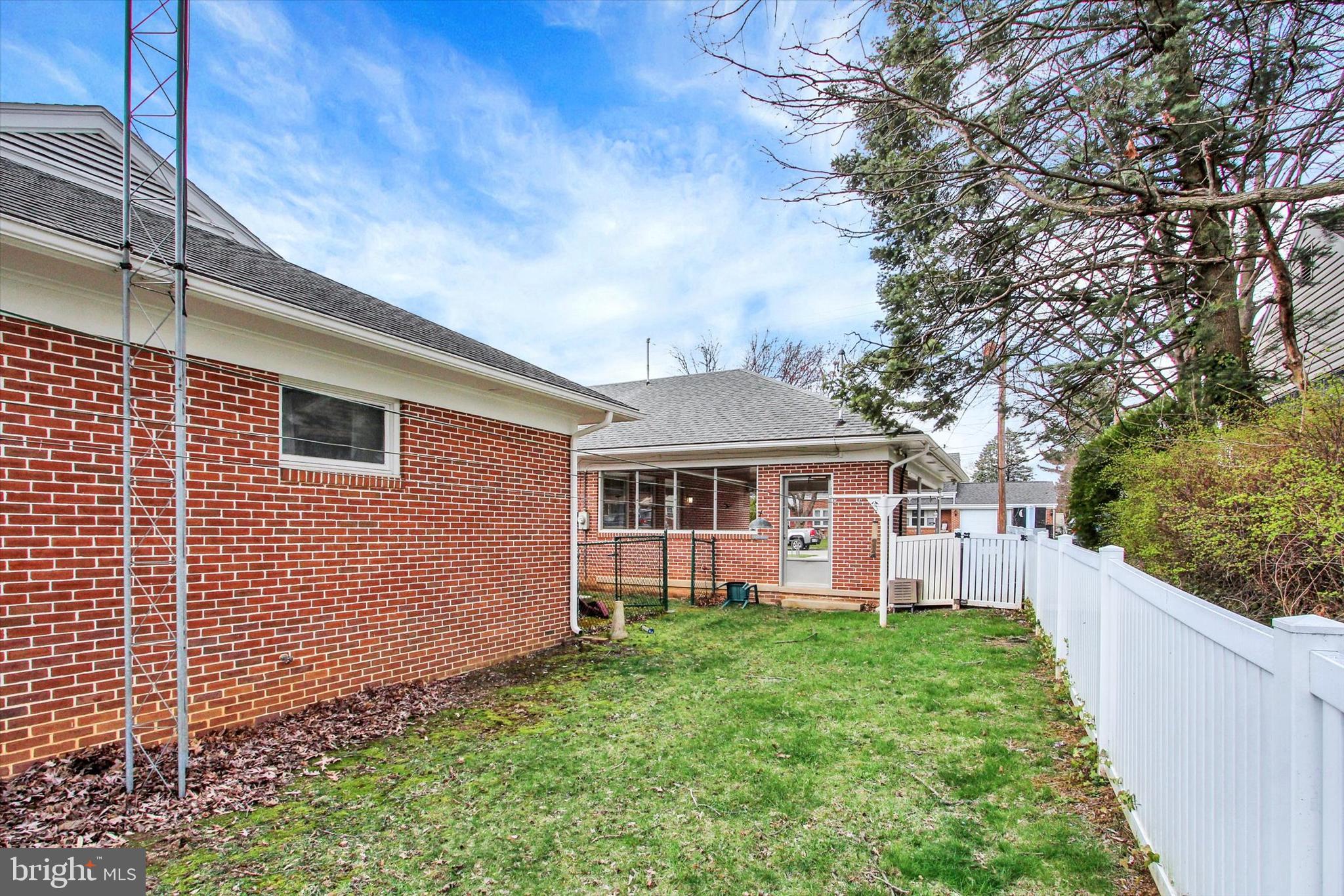 241 Charles Street Hanover, PA 17331 - Photo 36 of 40