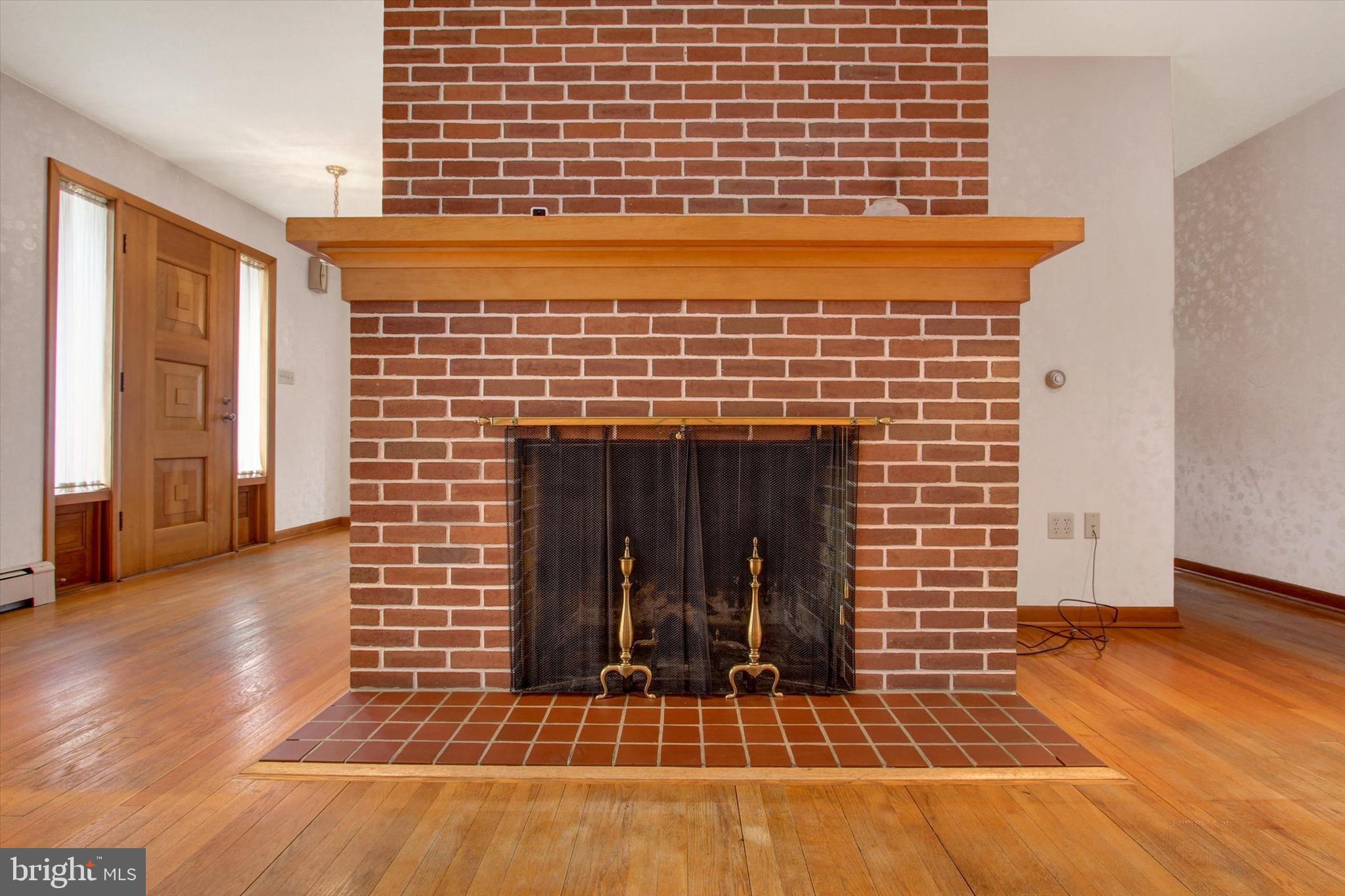 241 Charles Street Hanover, PA 17331 - Photo 9 of 40