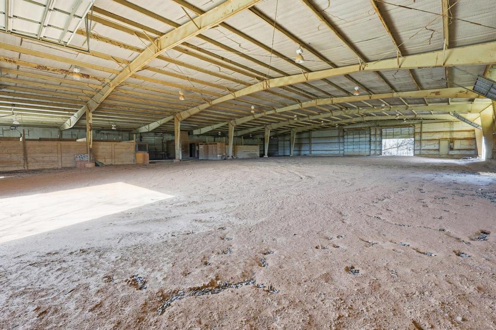 4640 Noell Road Van Alstyne, TX 75495 - Photo 12 of 34 a view of a room with wooden roof