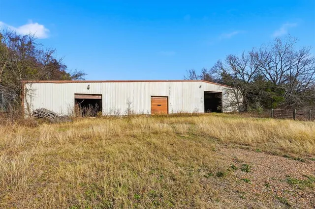 $8,000,000 | 4640 Noell Road, Van Alstyne, TX 75495