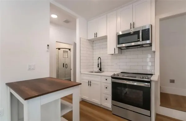 $2,649 | 9574 Geyser Avenue, Northridge, CA 91324