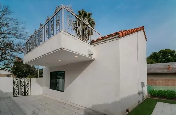 $2,649 | 9574 Geyser Avenue, Northridge, CA 91324