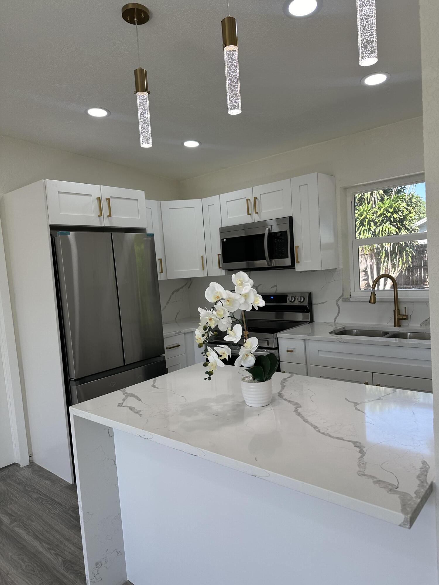 551 Oleander Road Lantana, FL 33462 - Photo 16 of 40 IMG_0210