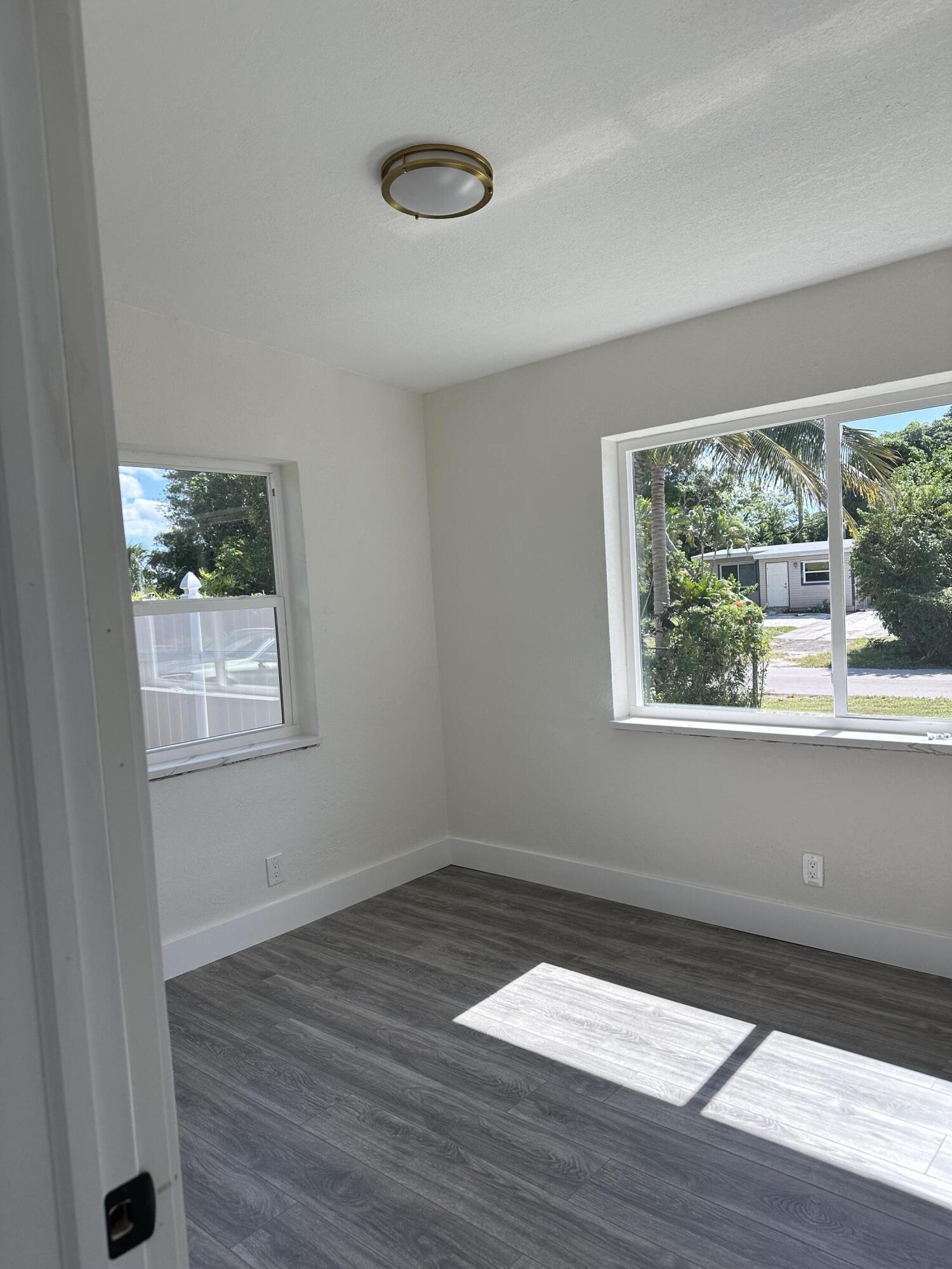 551 Oleander Road Lantana, FL 33462 - Photo 18 of 40 IMG_0216