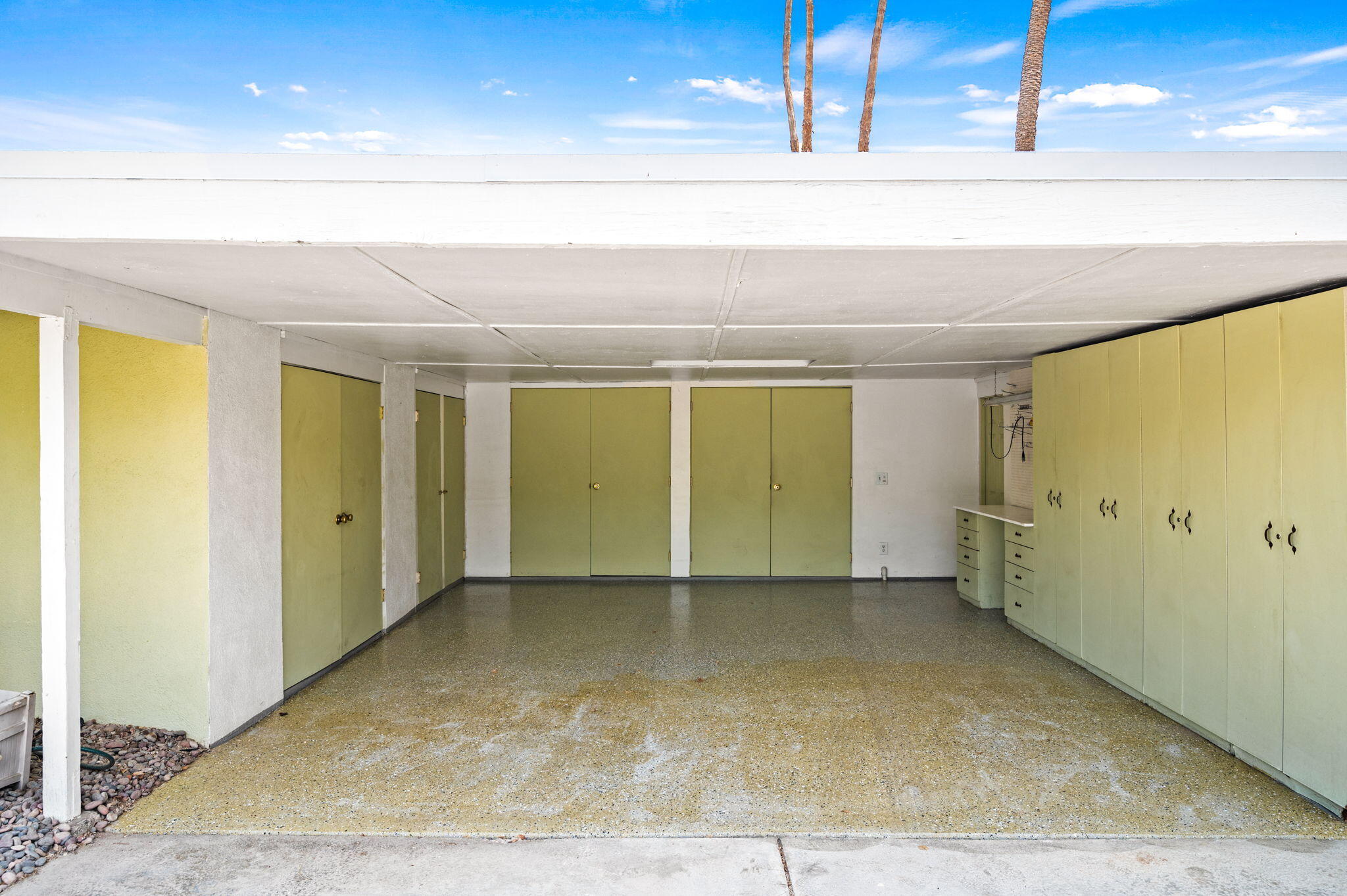 71888 Vista Del Rio Rancho Mirage, CA 92270 - Photo 34 of 36 a view of an empty room