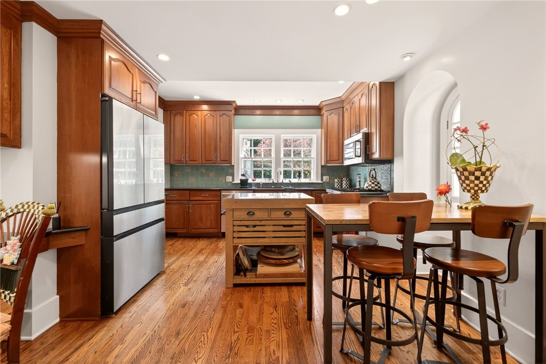 109 Sandringham Road Brighton, NY 14610 - Photo 15 of 50