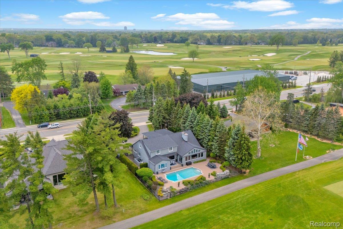 3816 West Maple Road Bloomfield Hills, MI 48301 - Photo 69 of 78 3816 W Maple_68.jpg