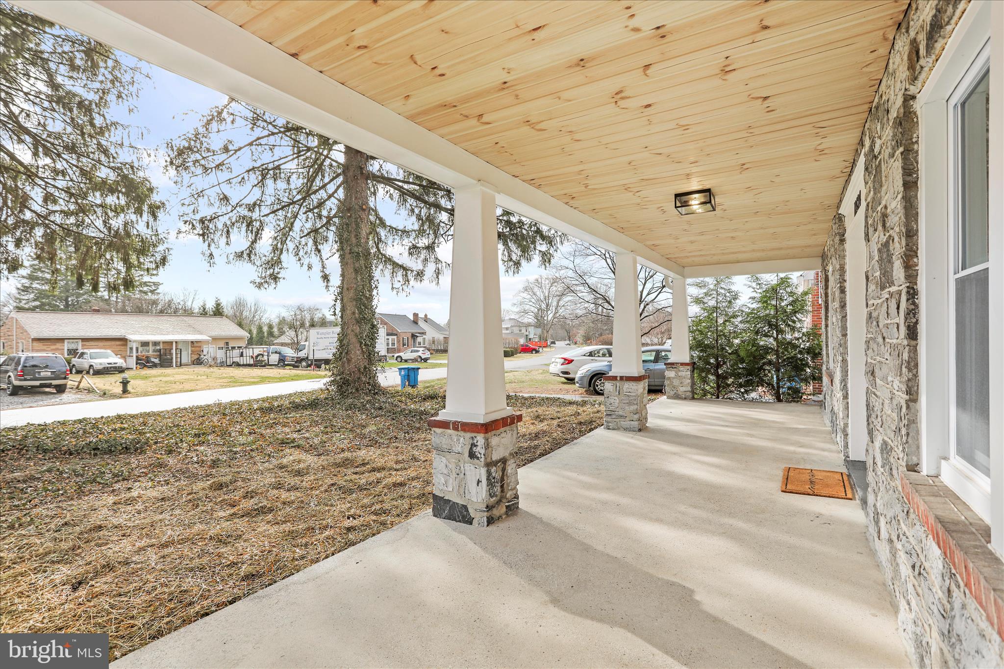 11424 Englewood Road Hagerstown, MD 21740 - Photo 4 of 51