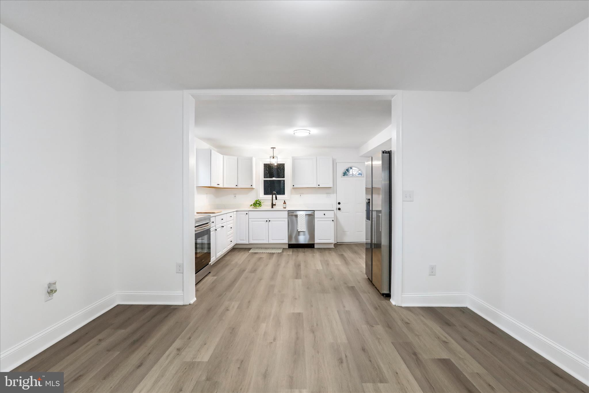 11424 Englewood Road Hagerstown, MD 21740 - Photo 8 of 51