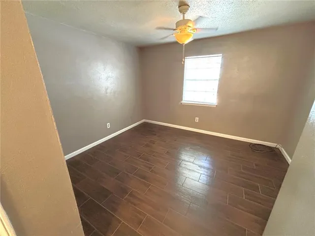 $1,200 | 1225 Truxton Street, Unit 26, Gretna, LA 70053