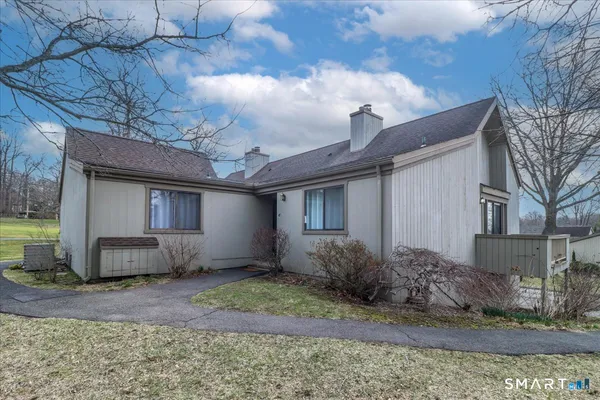 $409,000 | 47 Huron Lane, Unit A, Stratford, CT 06614