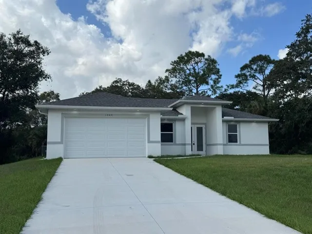 $330,000 | 1304 North Andover Drive, LaBelle, FL 33935