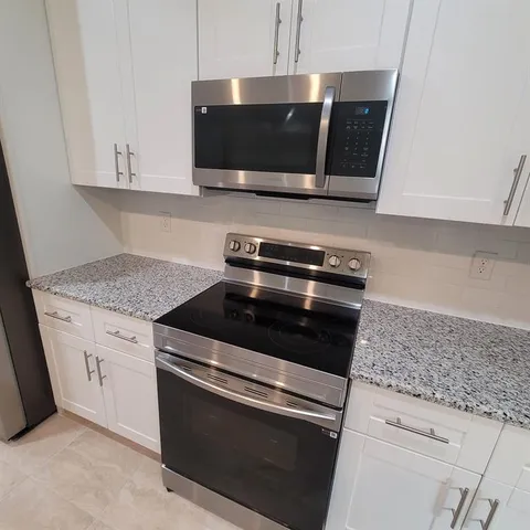 $330,000 | 1304 North Andover Drive, LaBelle, FL 33935