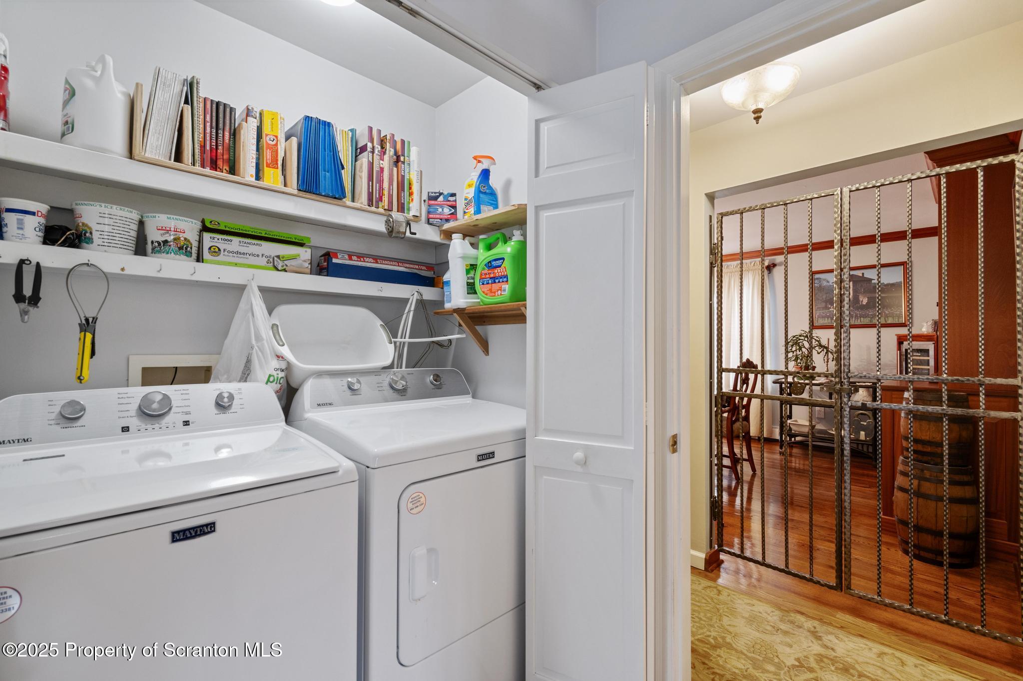 321 North Abington Road Clarks Green, PA 18411 - Photo 37 of 78 a utility room with dryer and washer