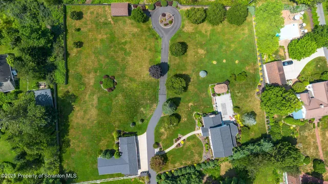 $749,000 | 321 North Abington Road, Clarks Green, PA 18411