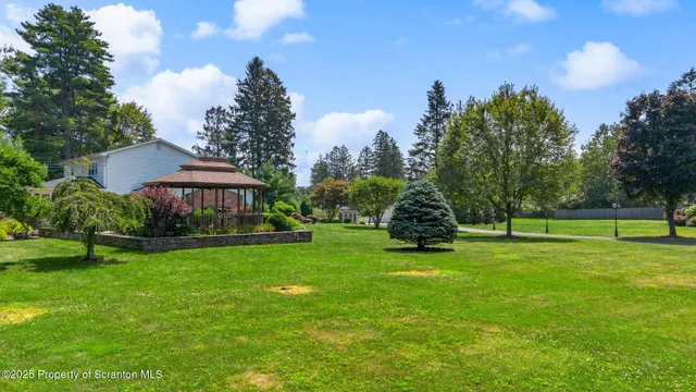 $749,000 | 321 North Abington Road, Clarks Green, PA 18411