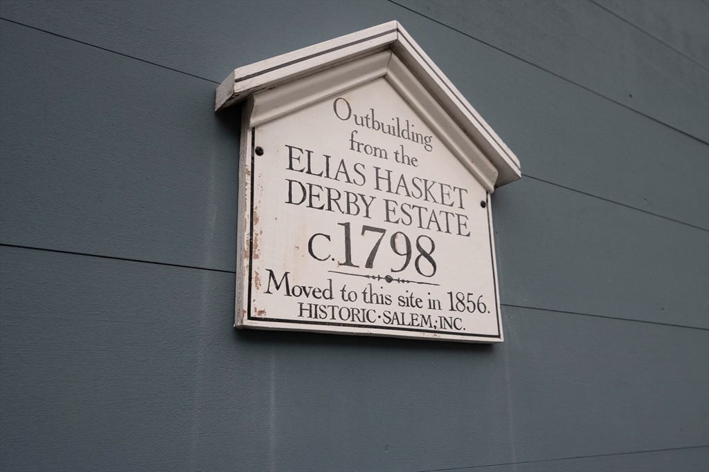 21 Briggs Street, Unit 2 Salem, MA 01970 - Photo 3 of 42