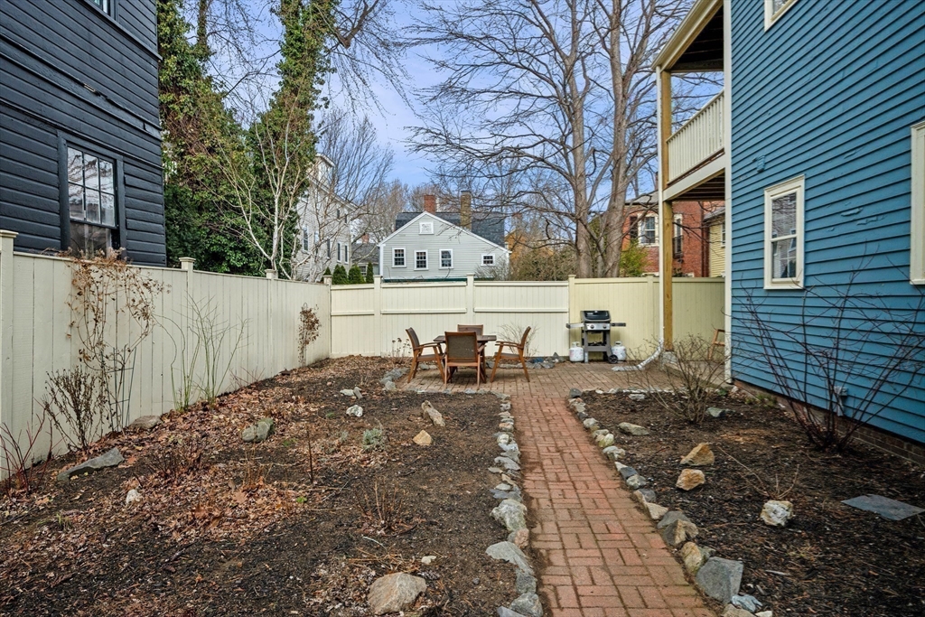 21 Briggs Street, Unit 2 Salem, MA 01970 - Photo 36 of 42