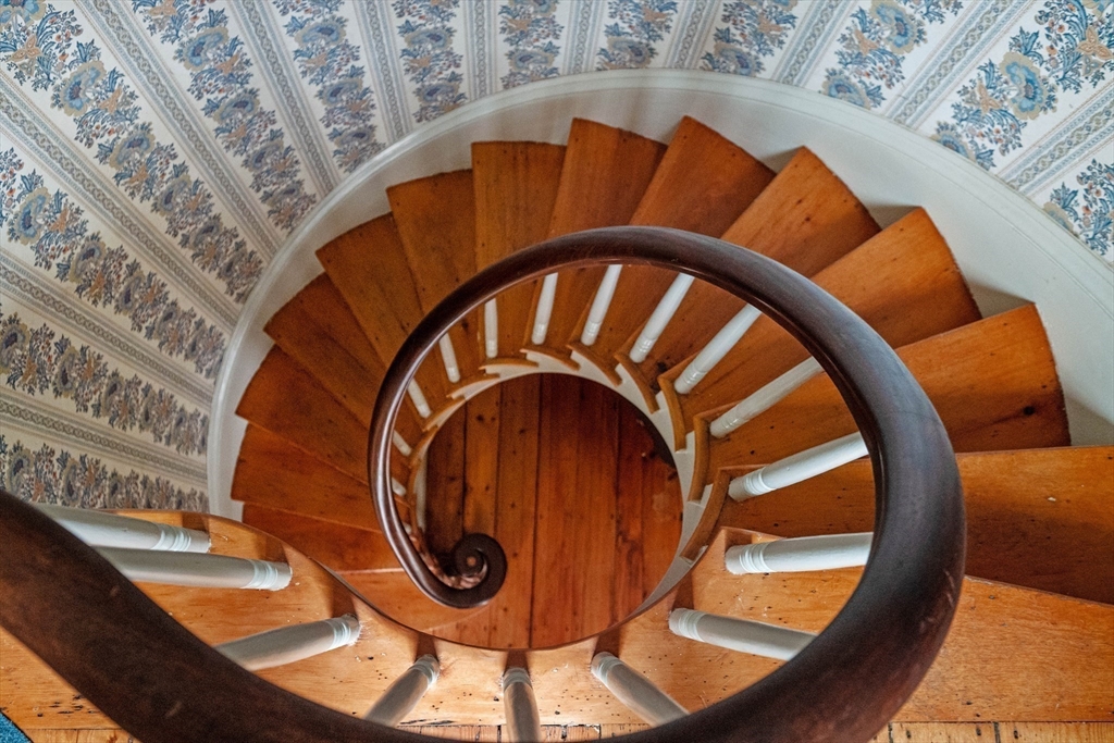 21 Briggs Street, Unit 2 Salem, MA 01970 - Photo 4 of 42