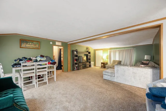 $220,000 | 4369 Highway 26, Hartford City, IN 47348