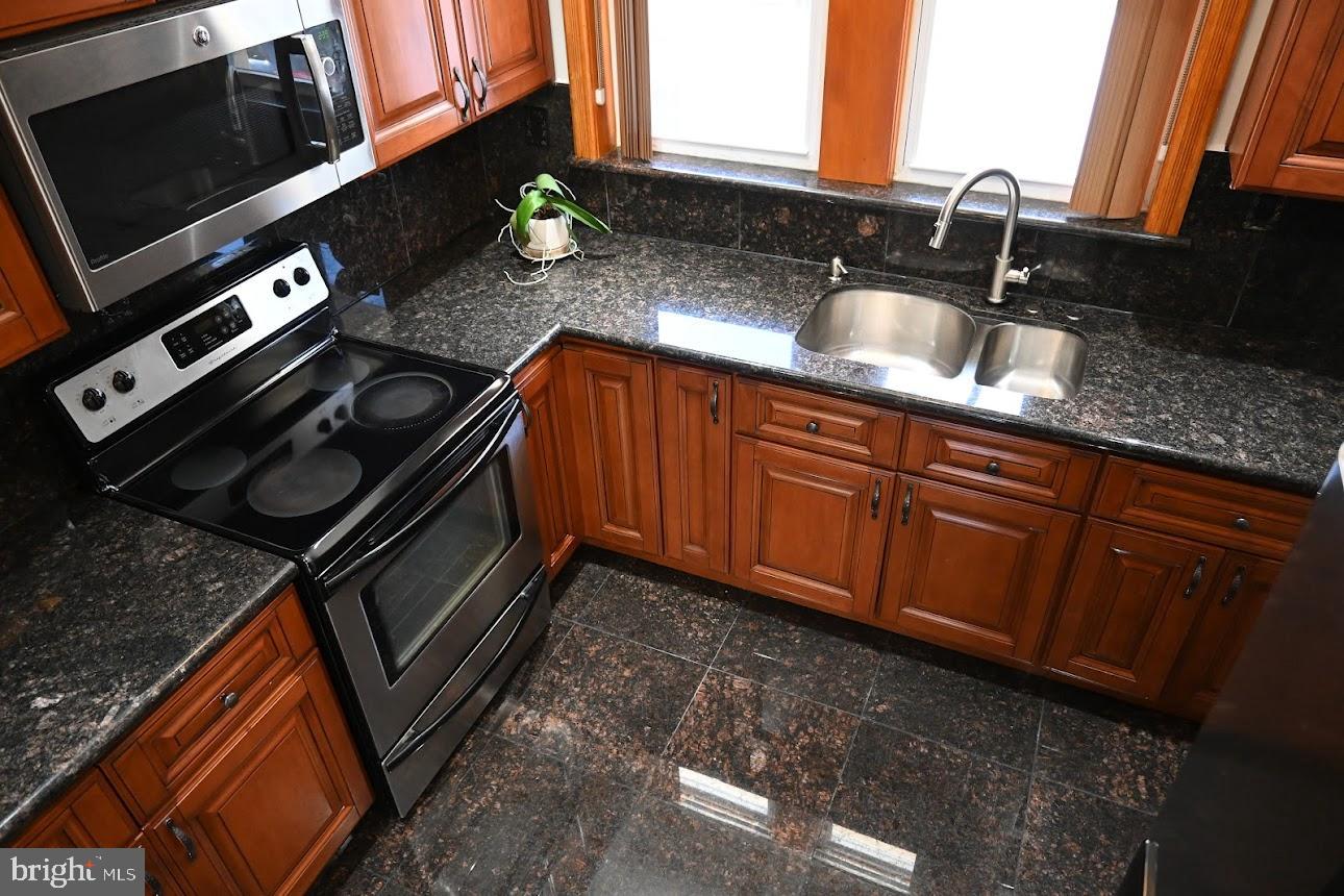 5947 Colgate Street Philadelphia, PA 19120 - Photo 3 of 17 Gallery Image 3