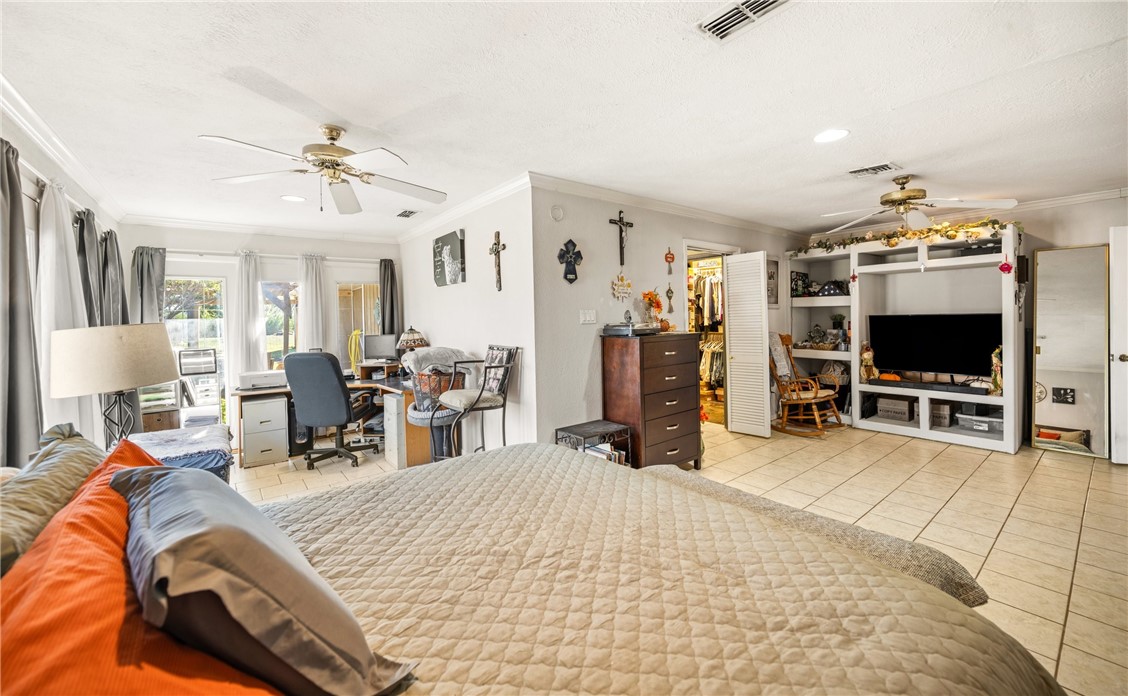 7249 Wooldridge Road Corpus Christi, TX 78414 - Photo 11 of 24