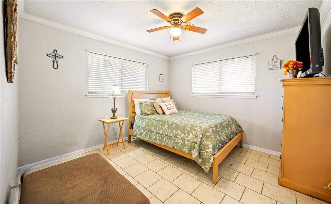 7249 Wooldridge Road Corpus Christi, TX 78414 - Photo 14 of 24