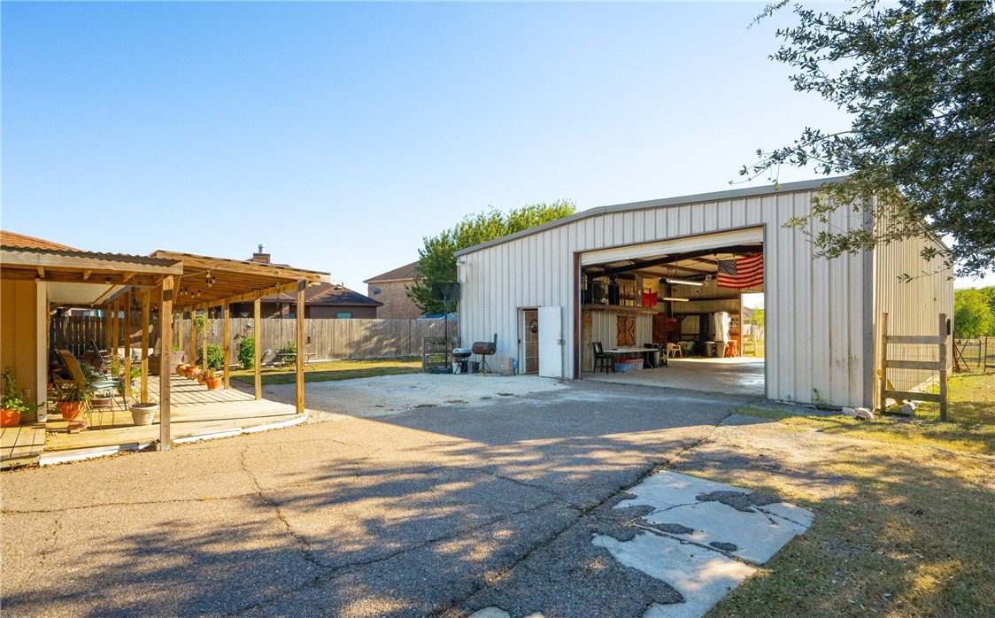 7249 Wooldridge Road Corpus Christi, TX 78414 - Photo 19 of 24