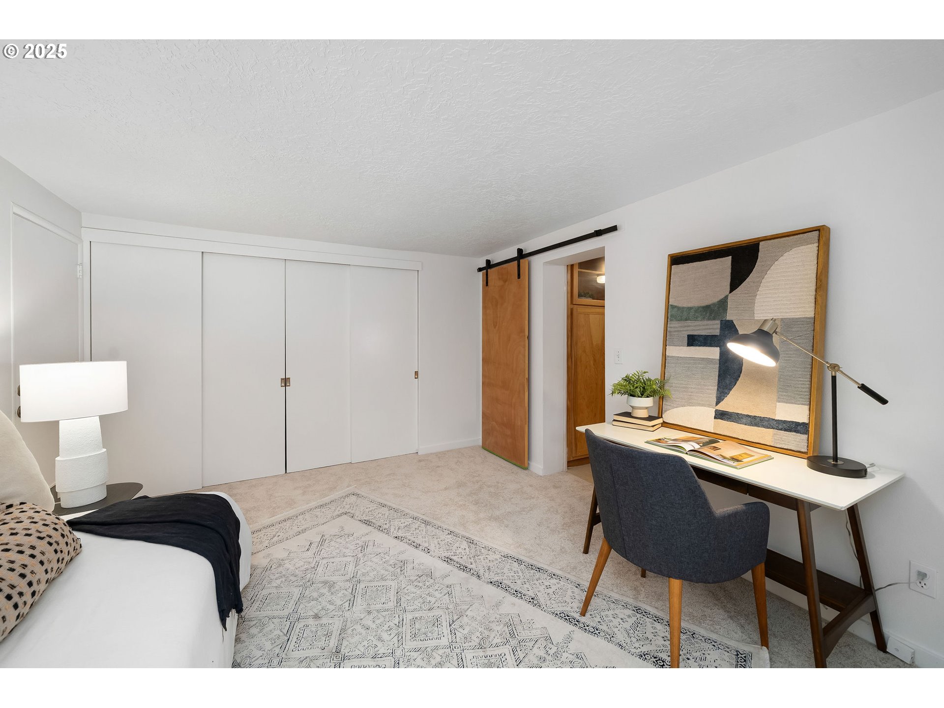 2818 Southwest Mitchell Court Portland, OR 97239 - Photo 20 of 37 Gallery Image 20