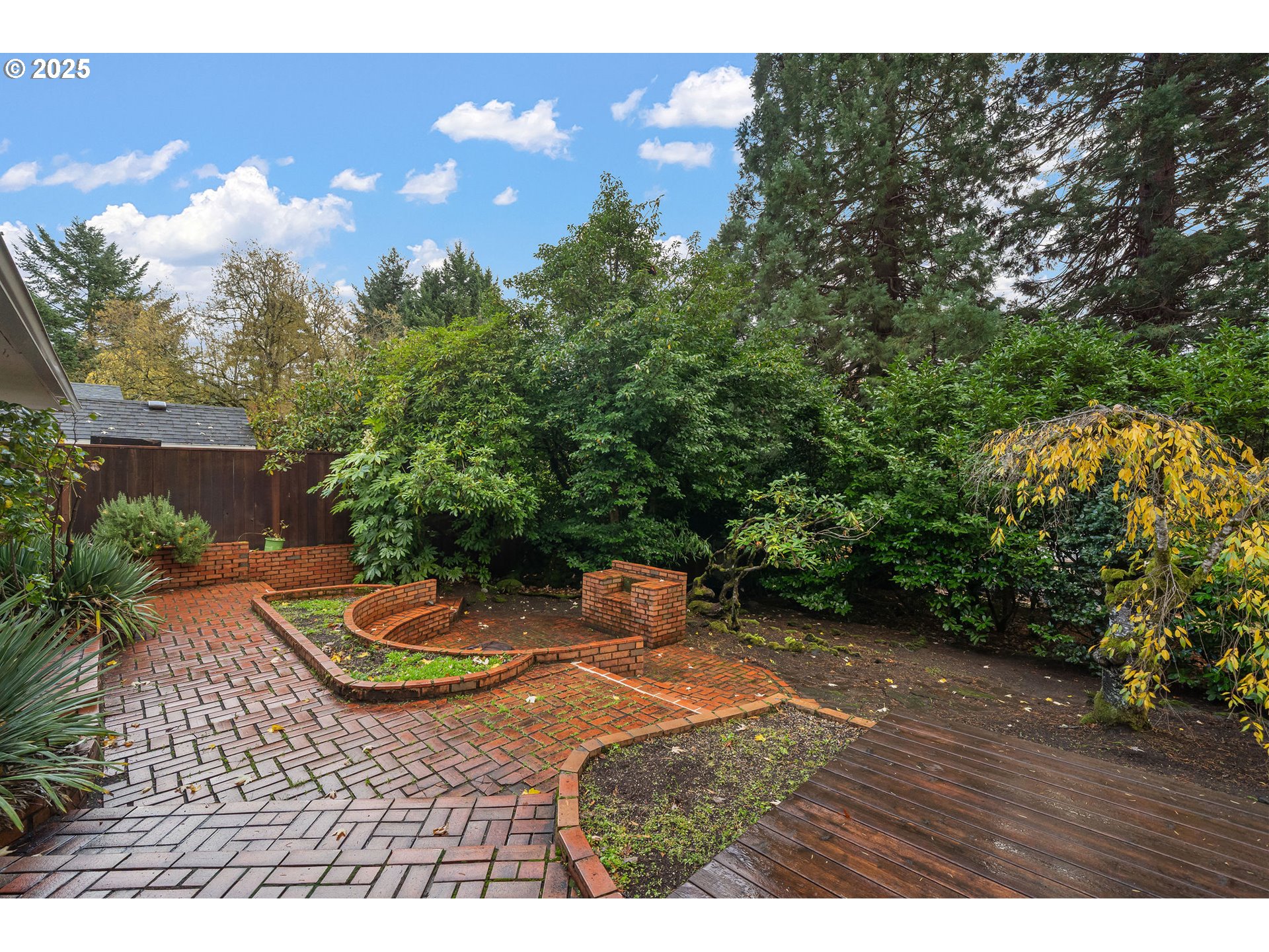 2818 Southwest Mitchell Court Portland, OR 97239 - Photo 34 of 37 Gallery Image 34