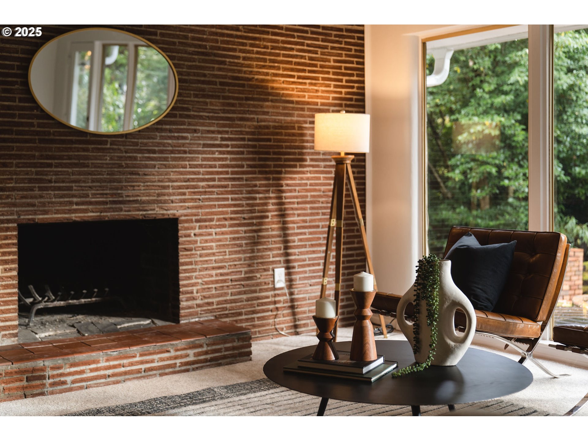 2818 Southwest Mitchell Court Portland, OR 97239 - Photo 9 of 37 Gallery Image 9
