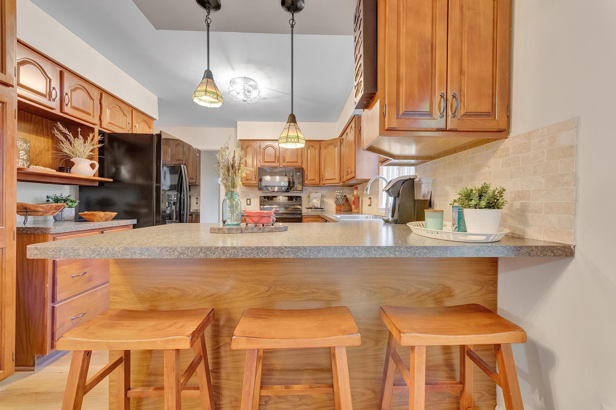 10270 Wayne Road Livonia, MI 48150 - Photo 15 of 50 kitchen 6