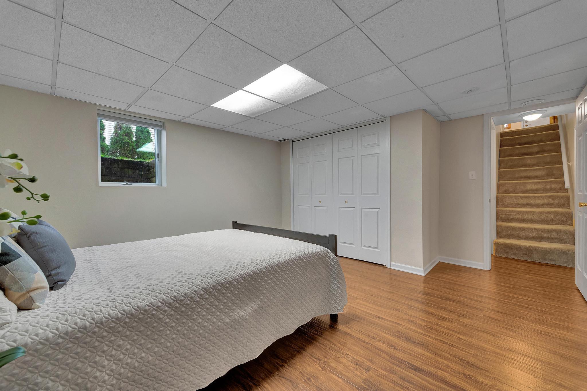 10270 Wayne Road Livonia, MI 48150 - Photo 27 of 50 large basement bedroom 2