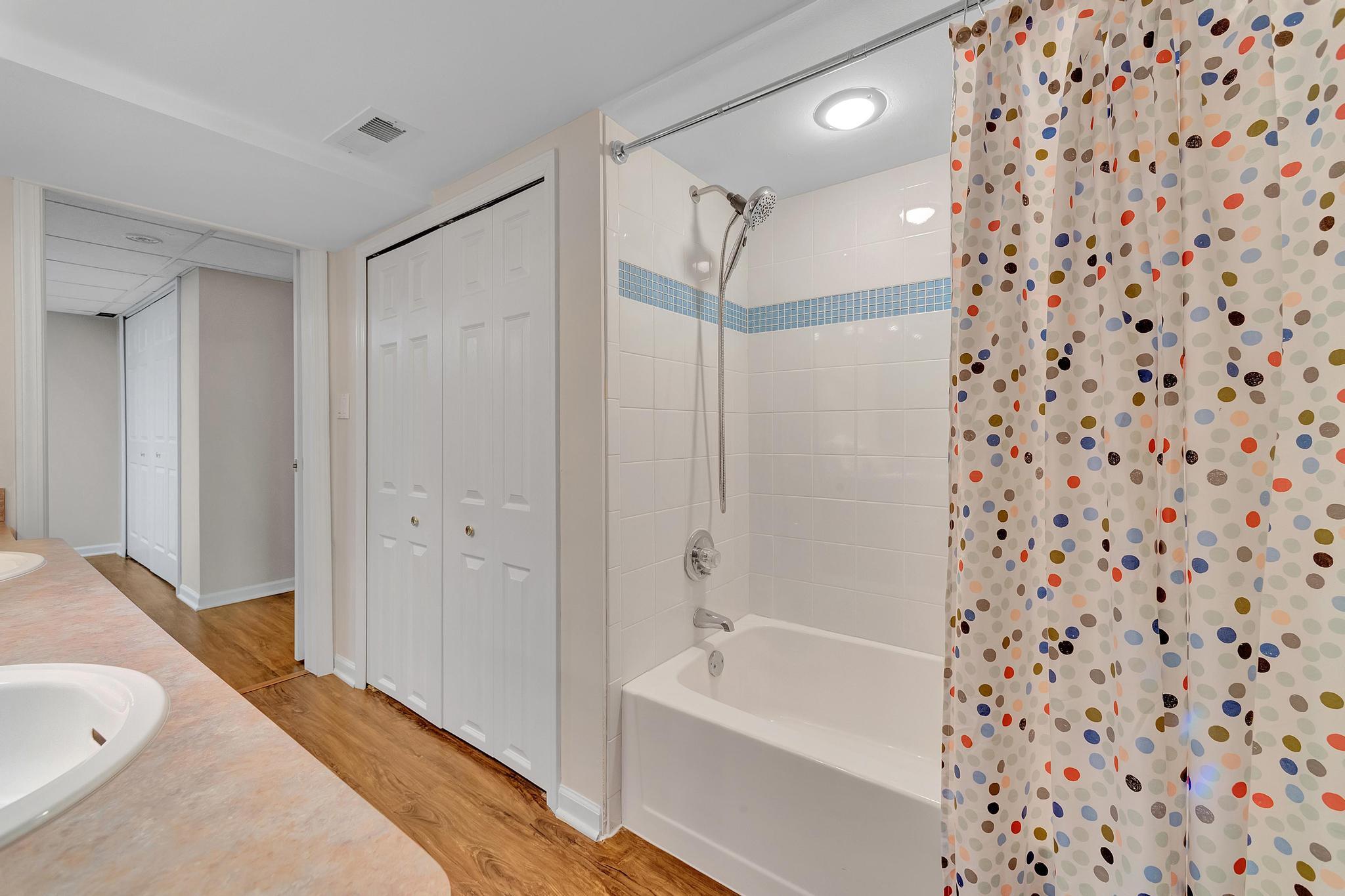 10270 Wayne Road Livonia, MI 48150 - Photo 31 of 50 basement bathroom 2
