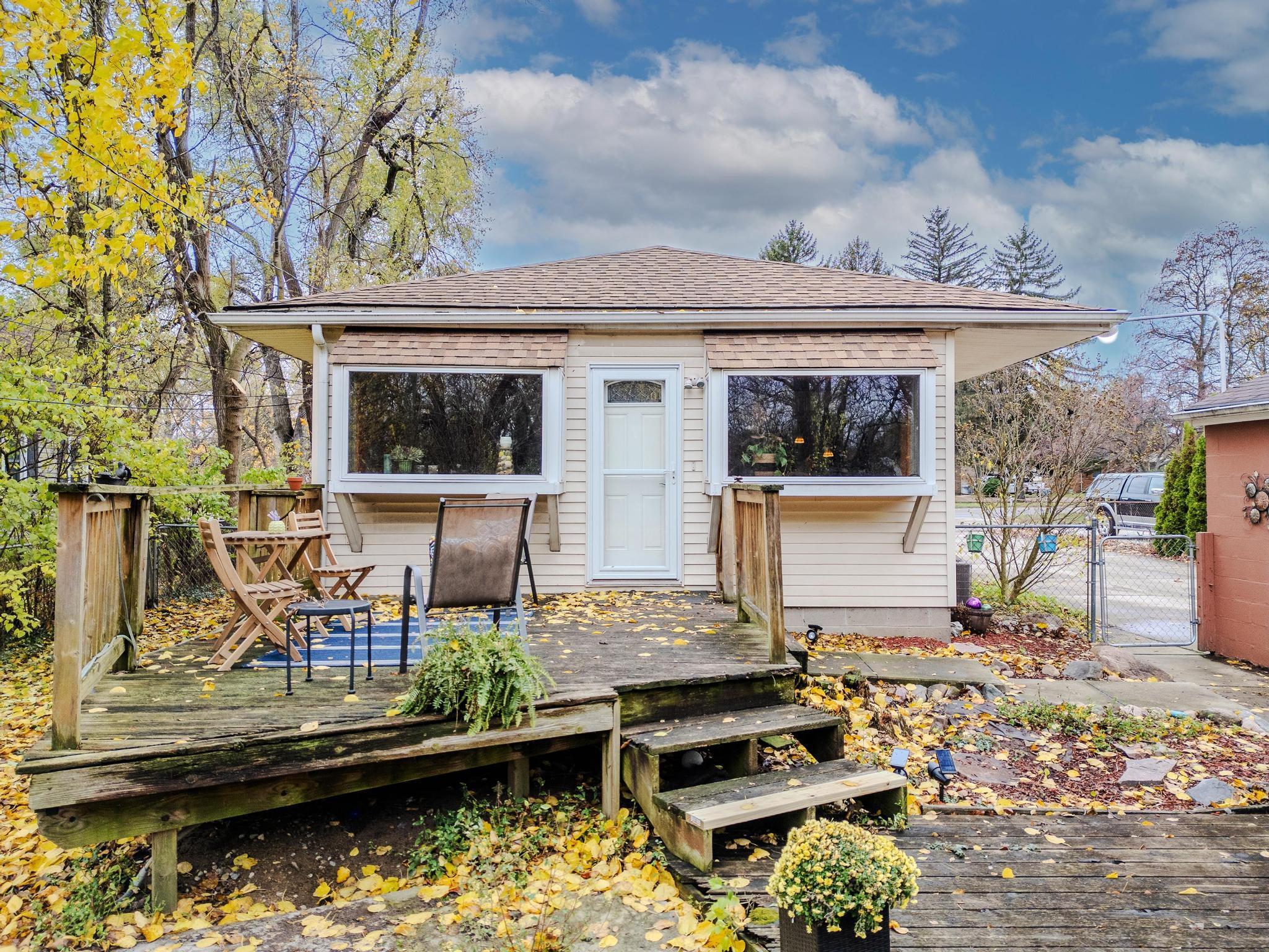 10270 Wayne Road Livonia, MI 48150 - Photo 38 of 50 upper deck