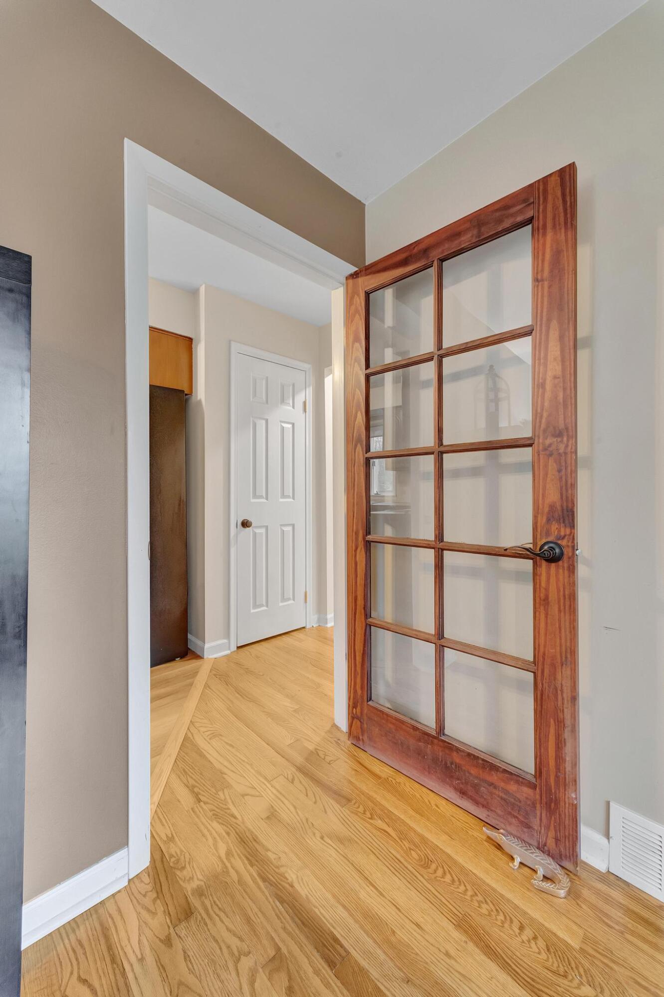 10270 Wayne Road Livonia, MI 48150 - Photo 7 of 50 wayne office door