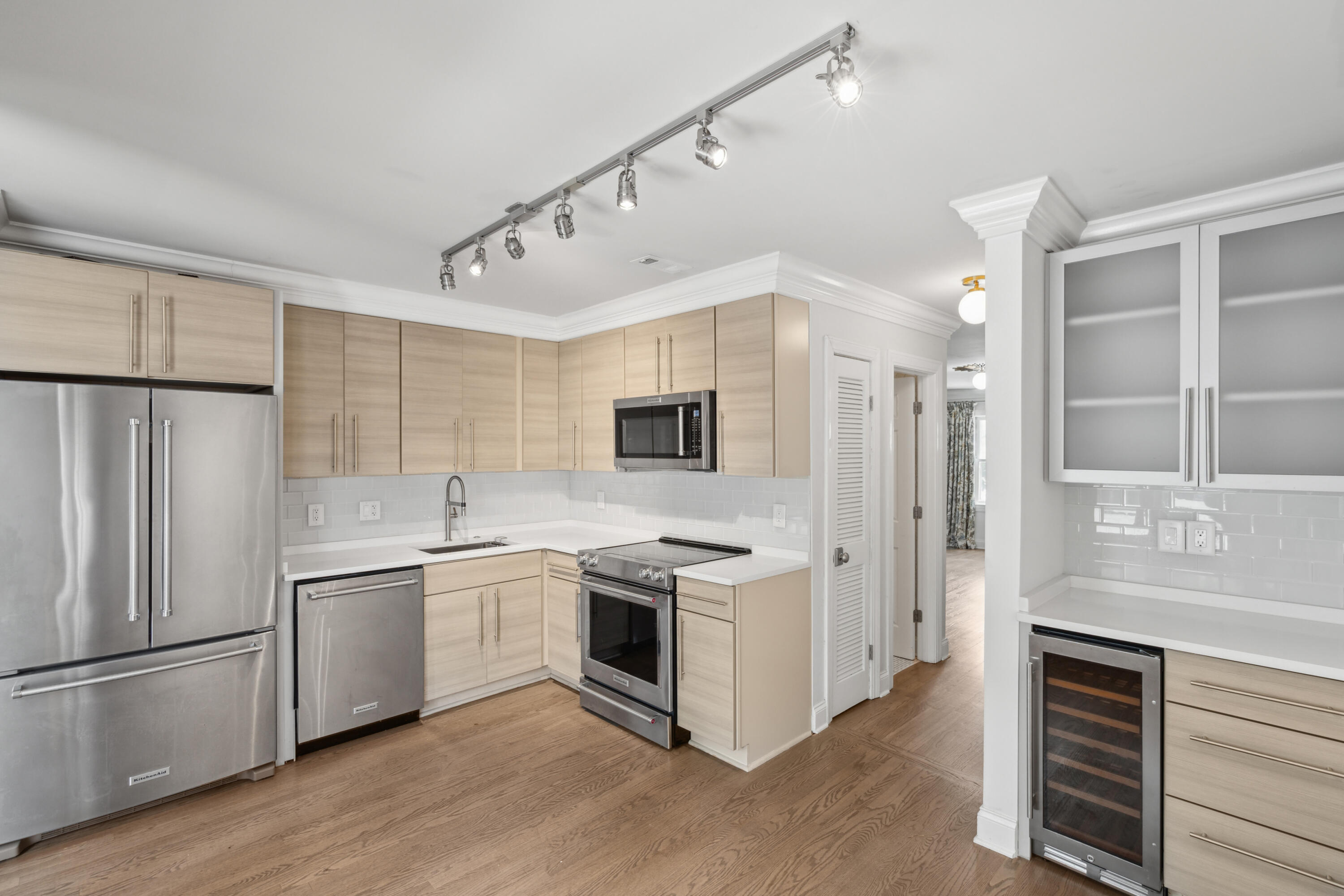 18 Short Street Charleston, SC 29401 - Photo 15 of 47 18ShortSt-KeenEyeMarketing-011