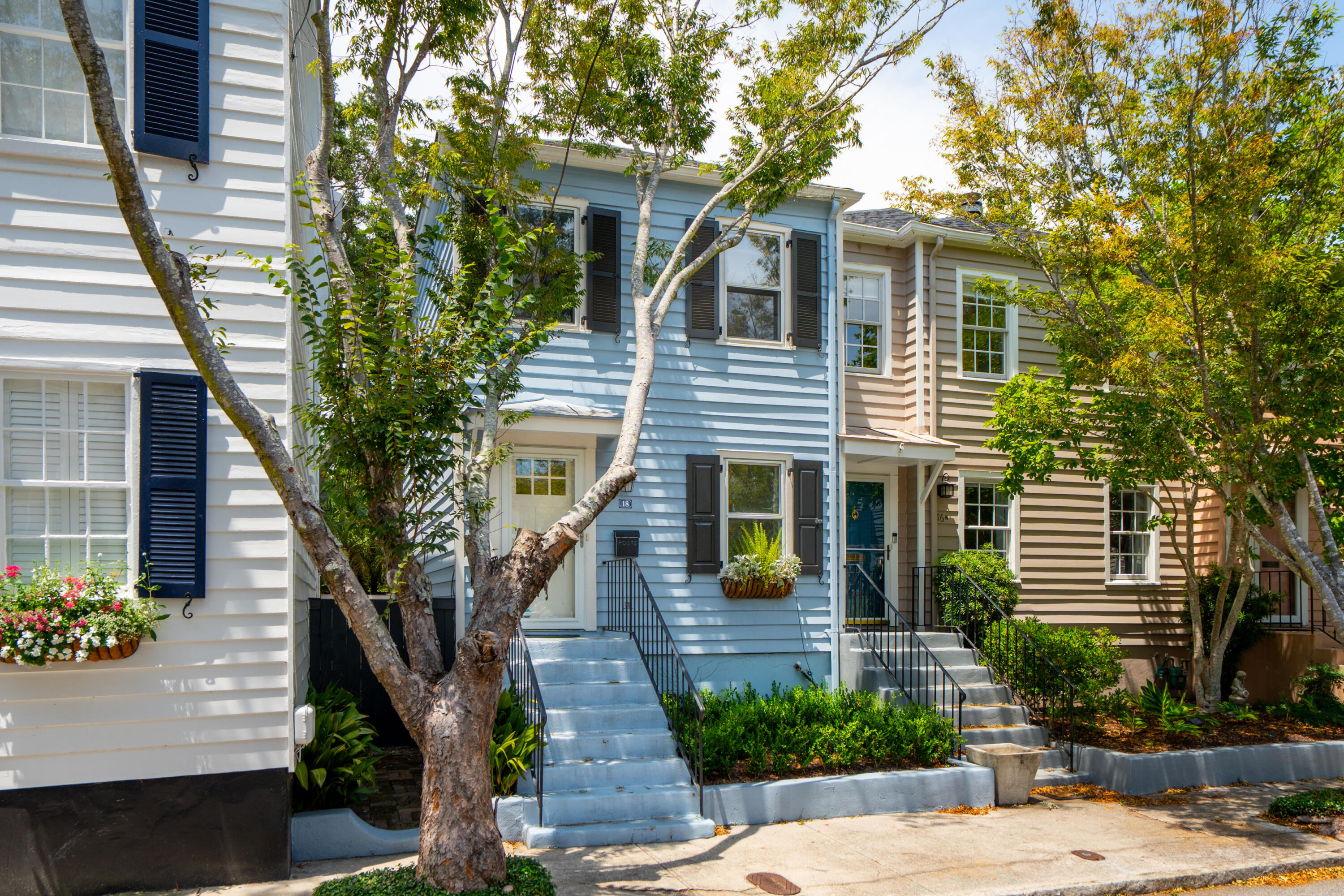 18 Short Street Charleston, SC 29401 - Photo 3 of 47 18ShortSt-KeenEyeMarketing-003