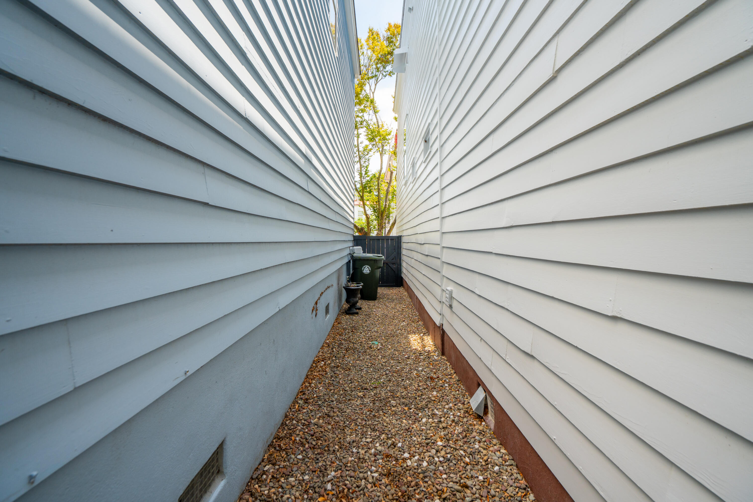 18 Short Street Charleston, SC 29401 - Photo 39 of 47 18ShortSt-KeenEyeMarketing-035