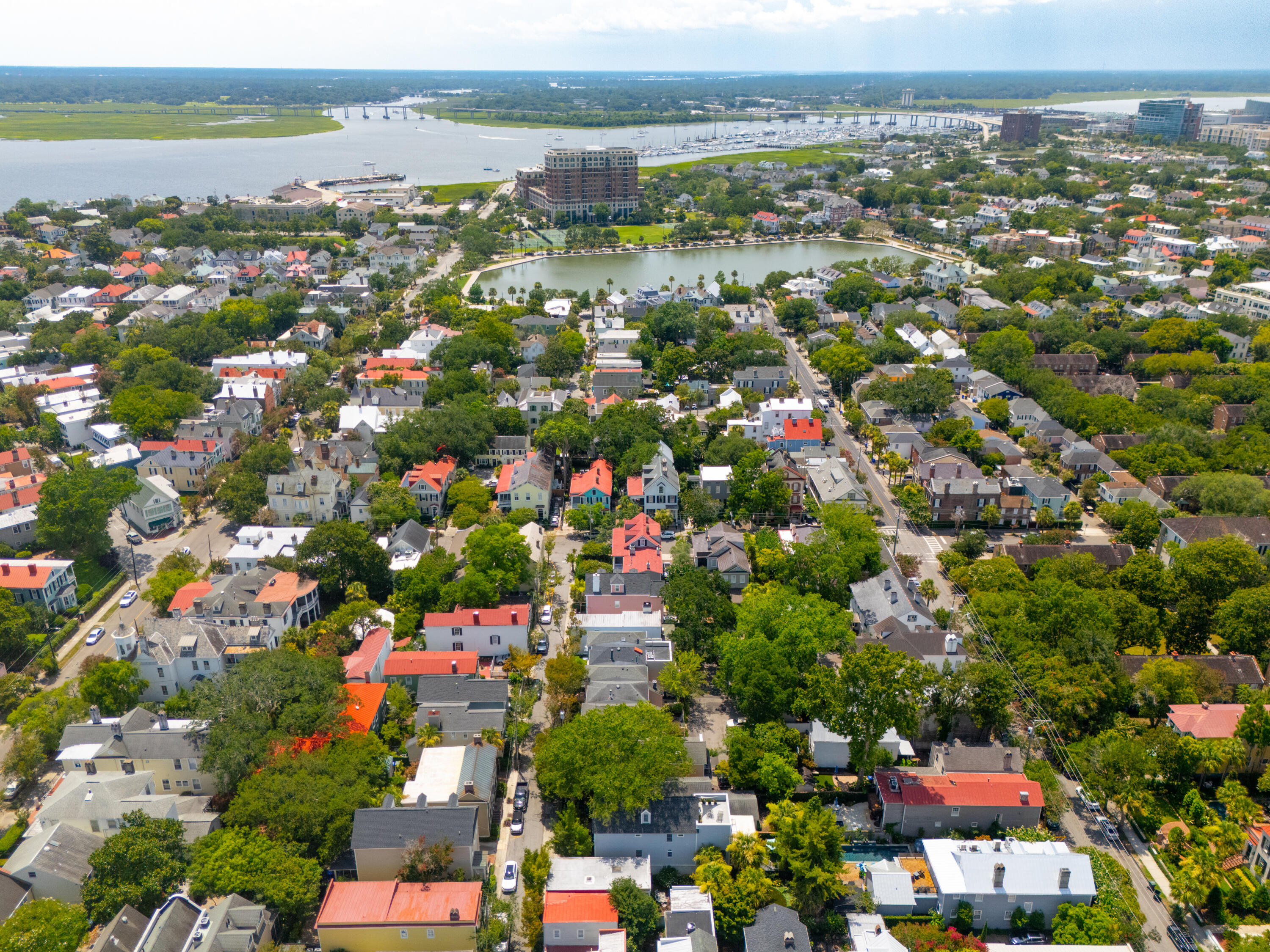 18 Short Street Charleston, SC 29401 - Photo 7 of 47 18ShortSt-KeenEyeMarketing-046