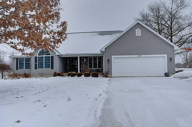 $404,875 | 2499 Crestwood Drive, Adrian, MI 49221